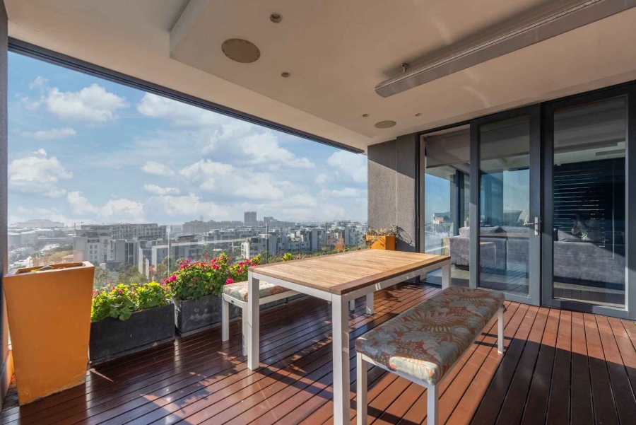 3 Bedroom Property for Sale in Green Point Western Cape